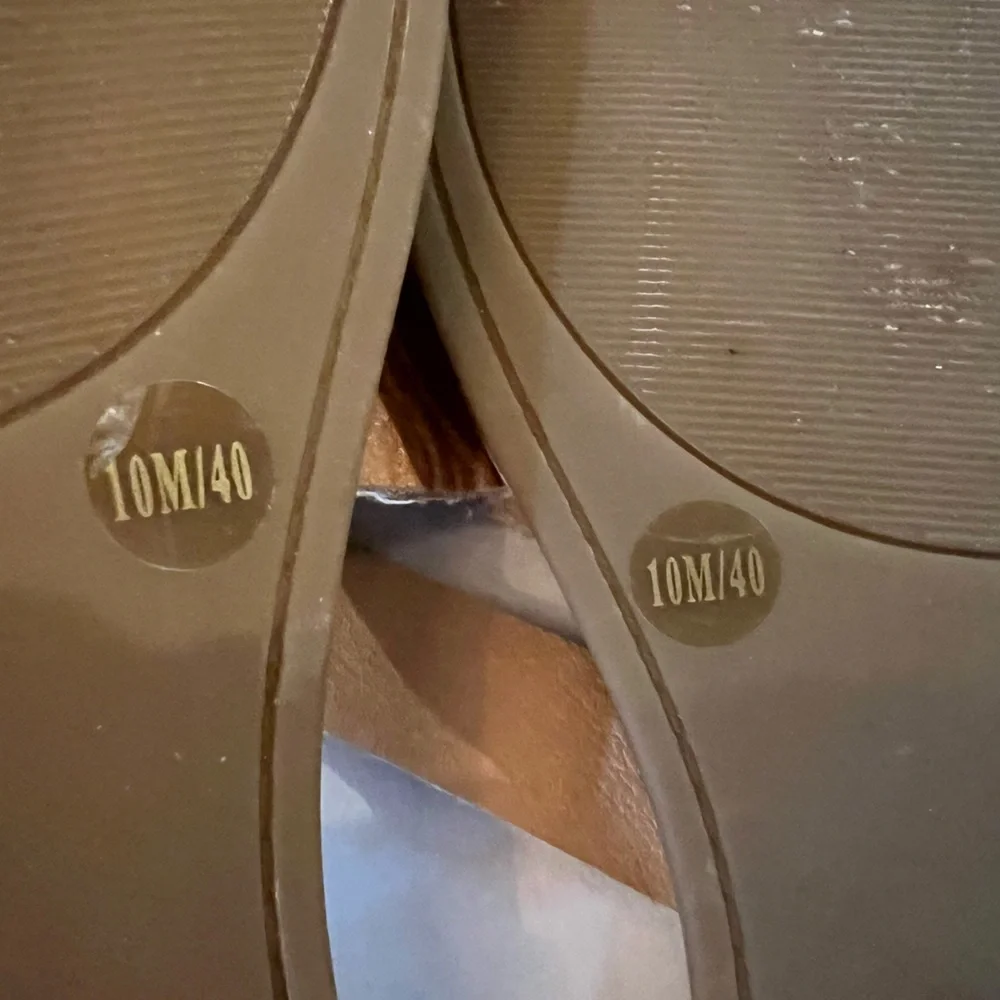 Lucky Brand Anika Strappy Leather Sandal- Size 10